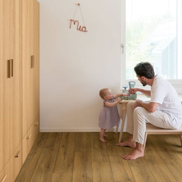 Cocoa-brown-oak